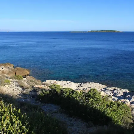 Appartamento By The Sea Milna, - 8944 *